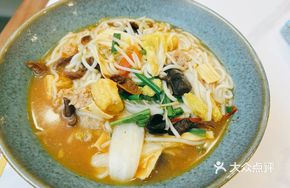 ShiPing Tofu Fresh Meat Small Pot Rice Noodles