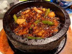 石锅杭椒牛蛙-桂满陇天书(南京德基旗舰店)