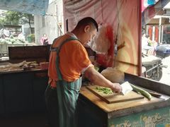 -小许三鲜砂锅馄饨店(家多乐烟酒店)