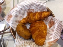 餐前欧式面包-YUE·6·西式融合餐厅(外滩六号店)