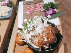 -煲大王猪肚鸡·椰子鸡火锅(红谷滩万达店)