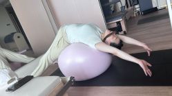 -小黑裙瑜伽·普拉提