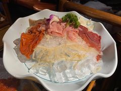 -老牌坊云南鱼豆花火锅(哈西万达店)