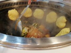 -哈尔滨烧烤·山河村铁锅炖(交大店)
