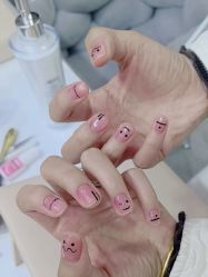 -九画美甲