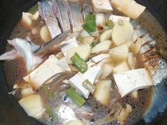 -山城家常菜铁锅炖鱼