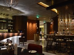 -恰餐厅及酒吧 CHAR Bar & Grill (北京丽都皇冠假日店)
