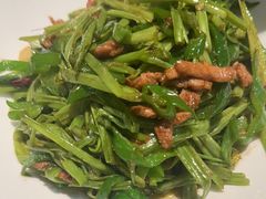 -黄泥岗·地道湖北菜(奥特莱斯店)