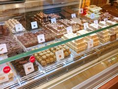 -VENCHI 闻绮(北京国贸商城店)