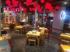 大堂-么肆烤肉·中式自助·烤肉大排档(街道口季佳PAI店)