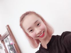 -V8潮牌·接发烫染连锁