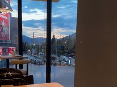 -必胜客(WOW象山涌金广场店)