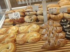 -焙丽拾光(麦凯乐直营店)