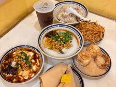 -正南齐北·老街糯米团(洪崖洞店)