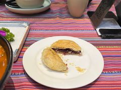 -香巴拉云南餐厅(华莱坞店)