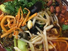 -红鼻子桂林米粉(金唐新光界店)