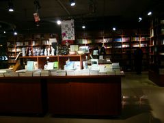 -新华书店(印象城店)