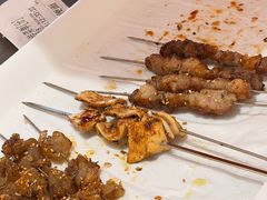 -小董哥烤串·爆汁大油边(故宫店)