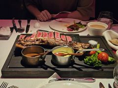 -弦月窗LUNETTE BY AMANDA(复兴路店)