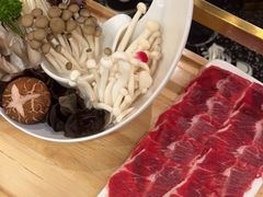 -洪氏嗨捞·猪肚鸡火锅(阳光天地店)