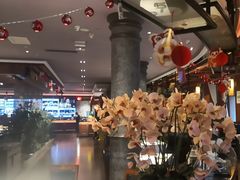 -八府香鸭·啫啫煲(华山路店)