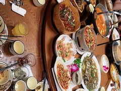 -老滇山寨•云南特色菜•地方菜•民族风情歌舞表演(金碧店)