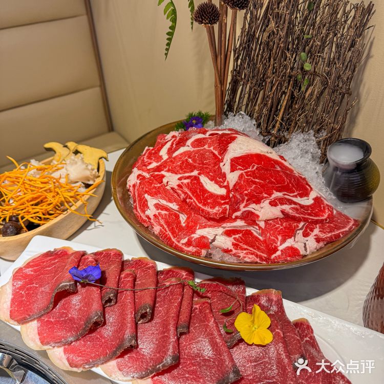 这是什么神仙百香果酸汤锅