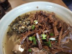 -佬钱湾仔(衣裳街店)