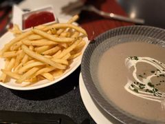 香脆薯条-WOLFGANG PUCK KITCHEN & BAR(迪士尼小镇店)