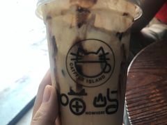-喵屿·大理花园猫咖
