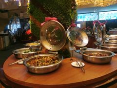 自助取餐区-聚春园自助餐厅(东街口店)