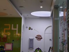 -菲越企鹅眼科(龙湖天街店)