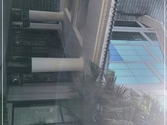 -鲤鱼洲酒店港鲤咖啡厅