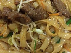 -大富蚝乌东哥饭店·石锅鱼杂·柠檬鸭(革新路店)