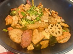 -醉人椒麻辣香锅(王府井喜悦店)