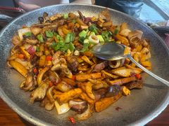 -唐师傅湘西名菜馆(武陵路店)