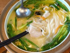 -云海肴·汽锅鸡·云南菜(天山百盛优客店)