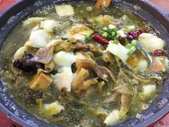 -周鱼小馆石锅酸菜鱼(活力汇店)