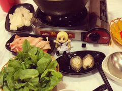 -鲜入围煮花胶鸡海鲜火锅