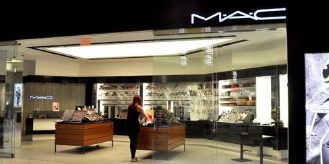 -M·A·C