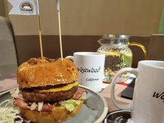 牛肉培根汉堡-遇见西木美式餐厅(体育路店)