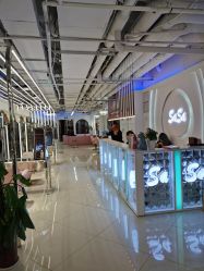 -BULB STUDIO 巴柏明星发型工作室