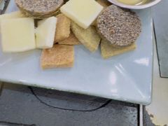 -三锅莊·牦牛肉火锅·香格里拉特色藏餐宴请餐厅(昆明创始店)