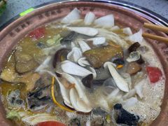 -阿婆情腊排骨火锅(金虹路店)