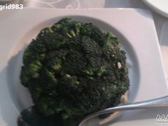 清炒西兰花-唐廊烤鸭店(工体店)