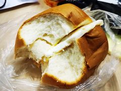 -白玉兰食品甜凤店(合生汇店)