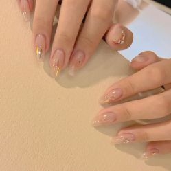 -悦指间美甲美睫