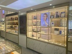 -世纪大明眼镜·林德伯格·蔡司官方授权店(武昌旗舰店)