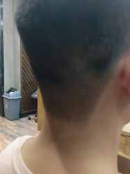 -首脑美发沙龙