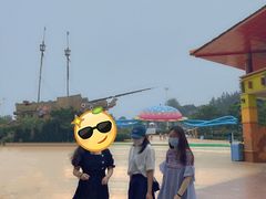 -汤山欢乐水世界